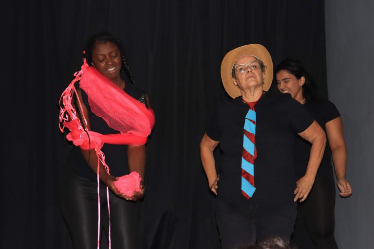 Leia mais sobre o artigo Grupo Maricanto de Teatro das Oprimidas entra em temporada de apresentações￼