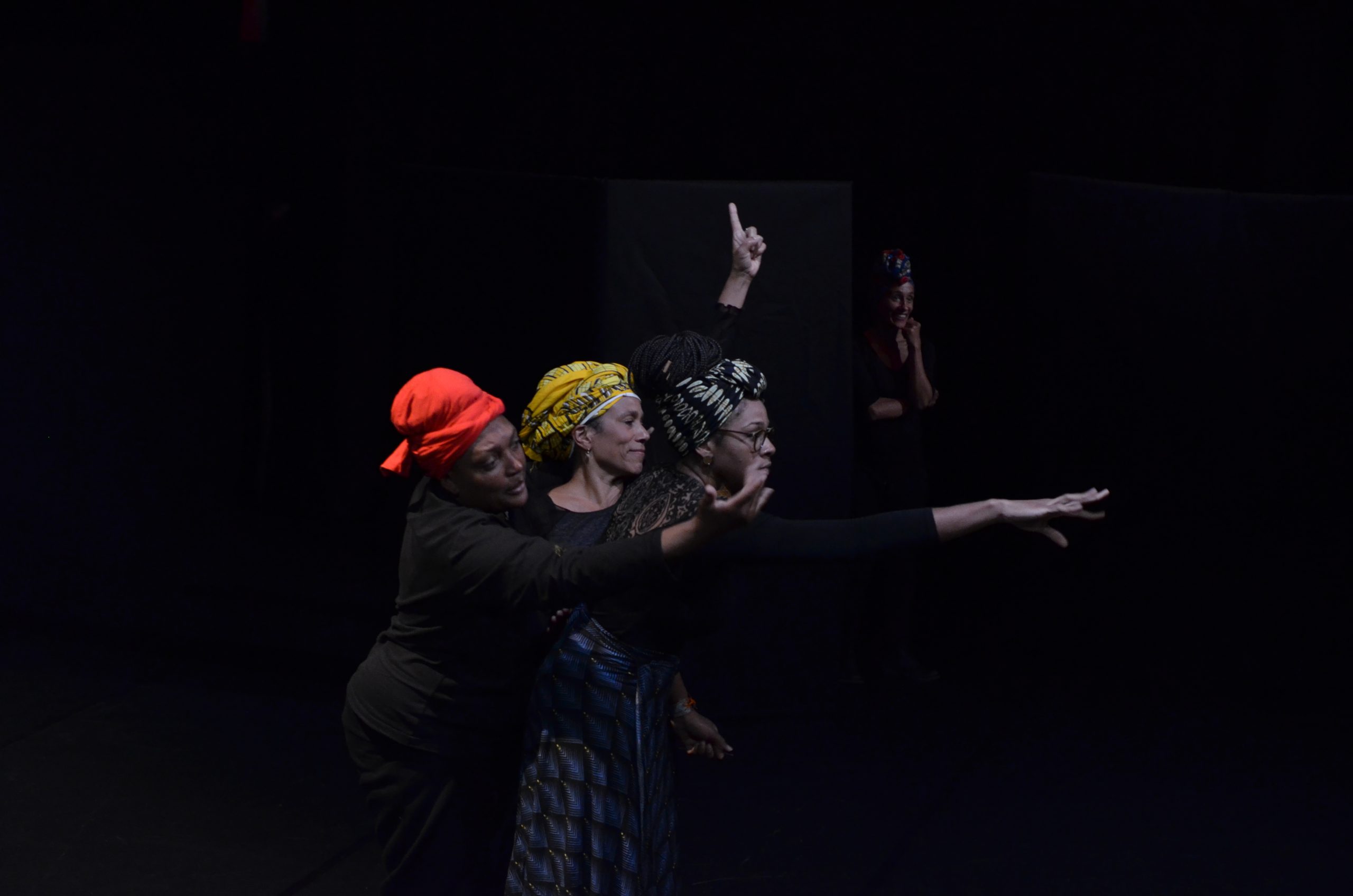 No momento, você está visualizando Não estamos no mesmo barco! Talvez na mesma tempestade…