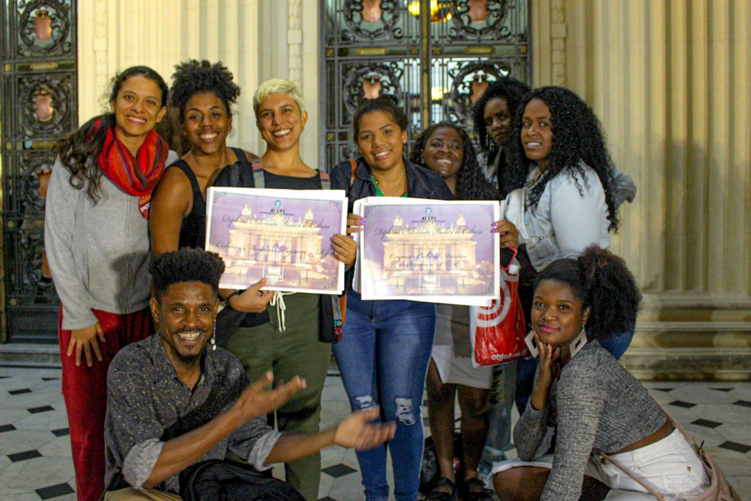 No momento, você está visualizando Magdas Migram e OCA são homenageadas com Diploma Heloneida Studart de Cultura