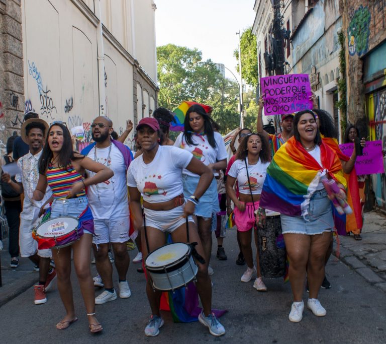 Leia mais sobre o artigo Arte é direito humano: Centro de Teatro do Oprimido celebra os Direitos Humanos