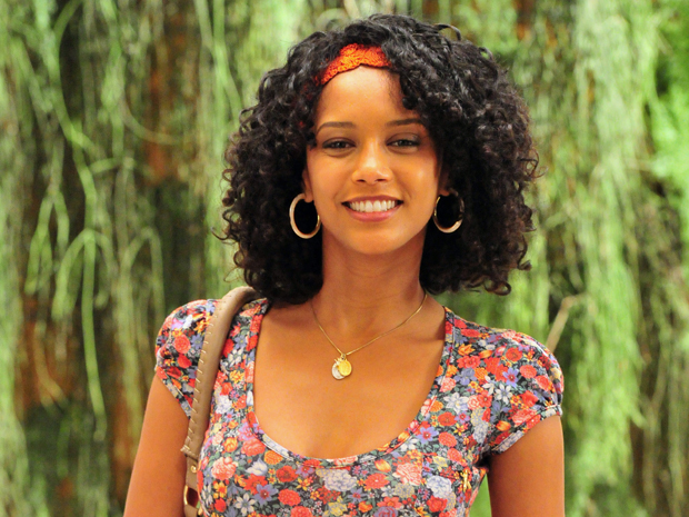 Leia mais sobre o artigo Relembre a entrevista de Taís Araújo para o CTO durante as gravações de ‘Cheias de Charme’