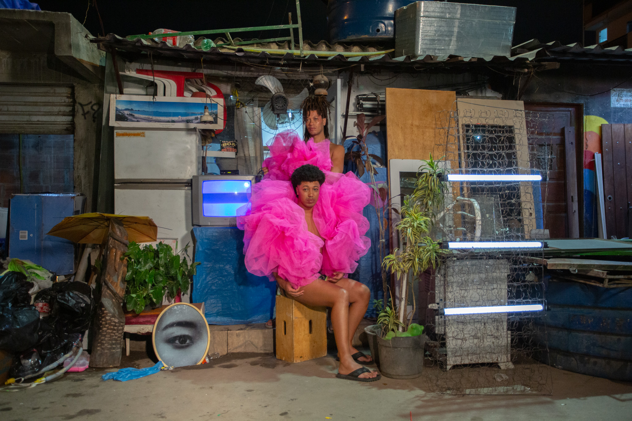 No momento, você está visualizando Entidade Maré estreia no SESC Copacabana com Pactos para Reflorestar a Terra